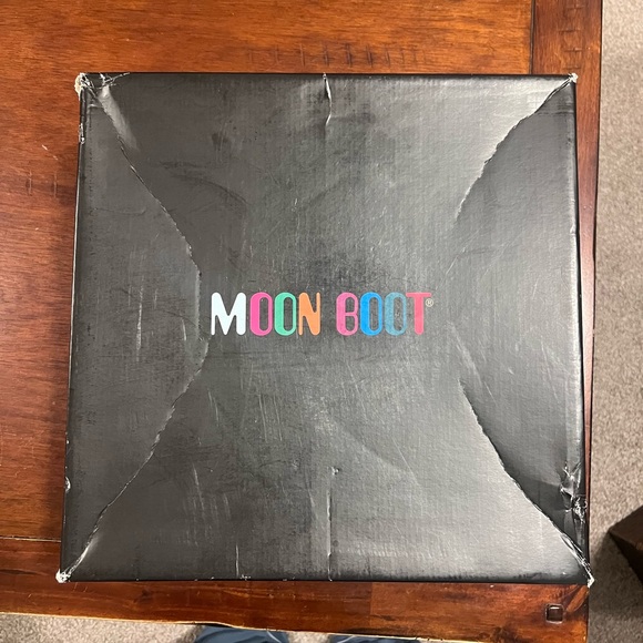 NWT/NWB Moon Boot Icon Low Nolace Suede boot in cognac brown - Picture 3 of 10